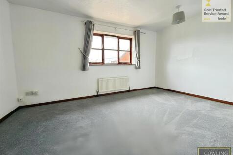 Rear Bedroom
