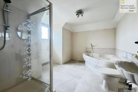 First Floor Bathroom