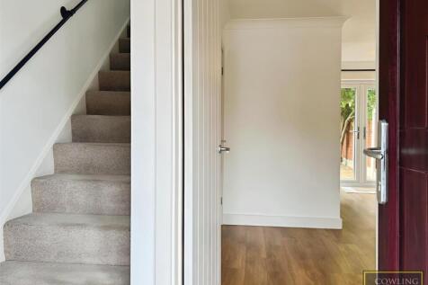Entrance/Reception Hallway