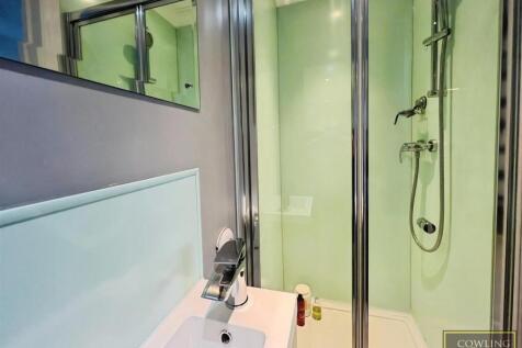 En Suite to Bedroom One