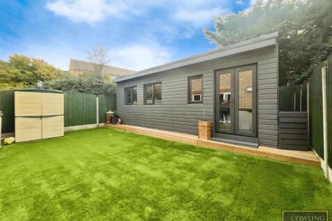 Rear Garden &amp; Outbuilding