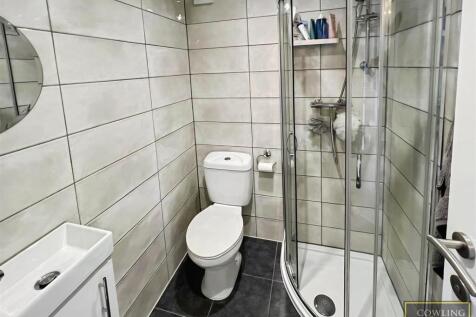 En -Suite Shower Room