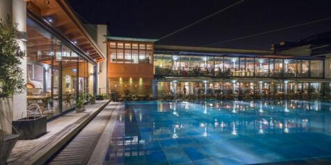lido-poolside-night-