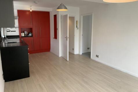 Open plan Kitchen/li