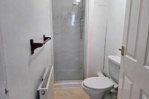 20 GB BATHROOM