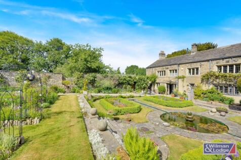 Period Property - Four Bed with Formal Gardens (36