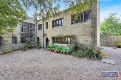 Period Property - Four Bed with Formal Gardens (44