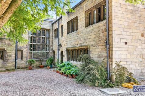 Period Property - Four Bed with Formal Gardens (53