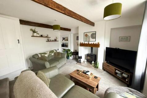 Two bedroom end terrace in Steeton (3).jpg
