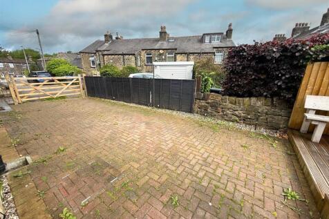 Two bedroom end terrace in Steeton (17).jpg