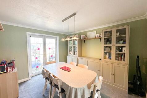 3 bed semi, Steeton