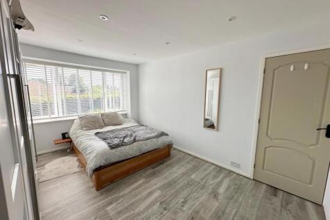 3 bed semi, Steeton
