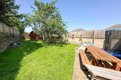 3 bed semi, Steeton
