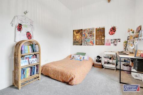Five Bed Barn Conversion for sale in Cowling (27).
