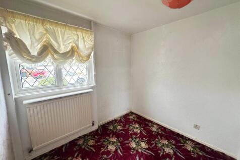 Two Bed Bungalow in Sutton-in-Craven (10).jpeg