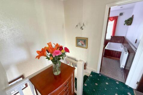 3 bed semi, Steeton