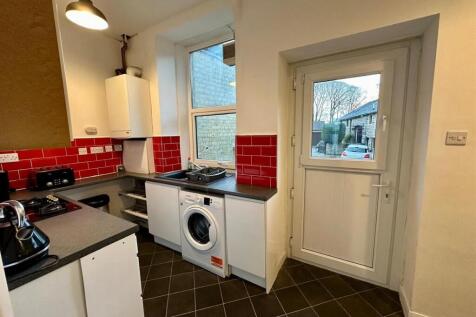 13 high street 3.jpg