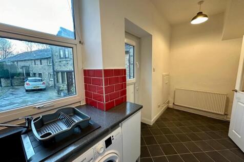 13 high street 2.jpg