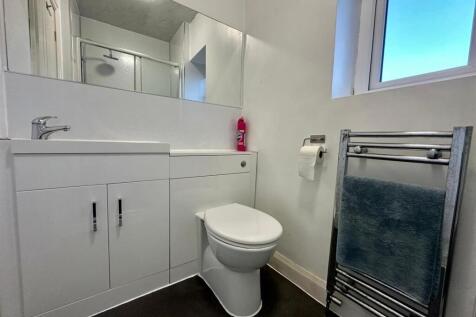 13 high street 9.jpg