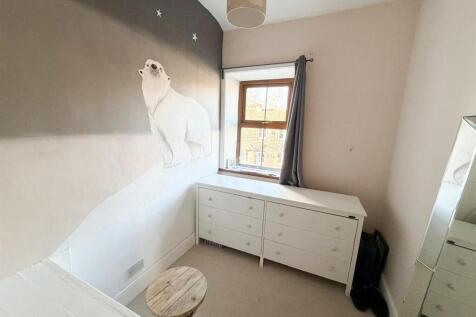 3 bed terrace, Steeton