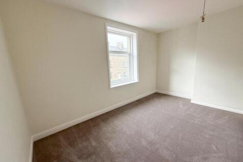 3 bed terrace, Steeton