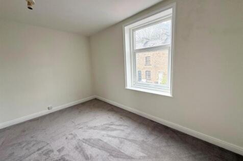 3 bed terrace, Steeton