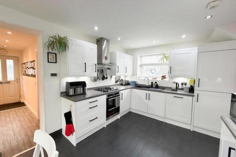 4 bed semi detached Sutton-in-Craven