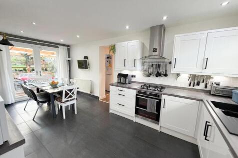 4 bed semi detached Sutton-in-Craven