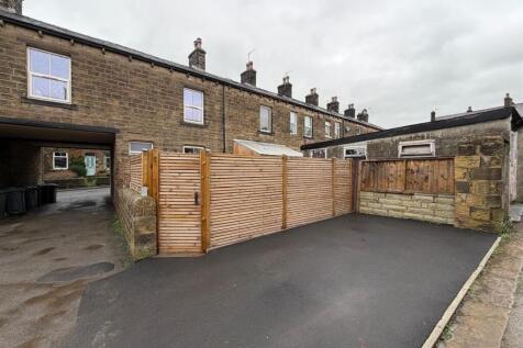 18 North Street Silsden exterior.jpg