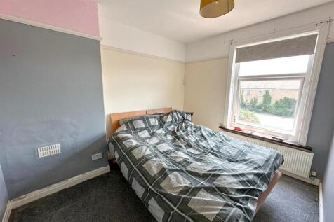 3 bed semi, Silsden