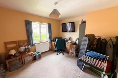 two bedroom semi detached Silsden - 14