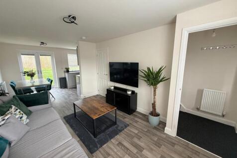 Three Bed Detached in Silsden 8.jpg