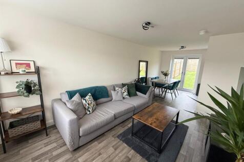 Three Bed Detached in Silsden 10.jpg