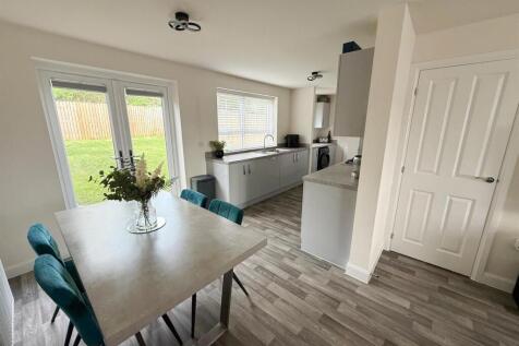 Three Bed Detached in Silsden 7.jpg