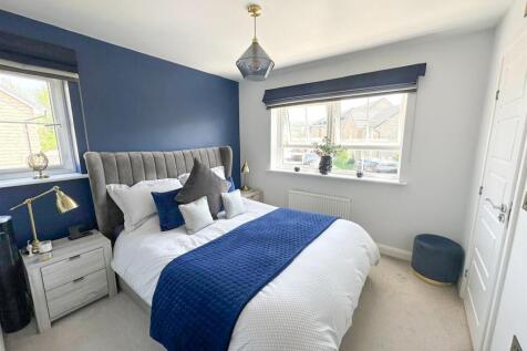Three bed detached property, Silsden 5