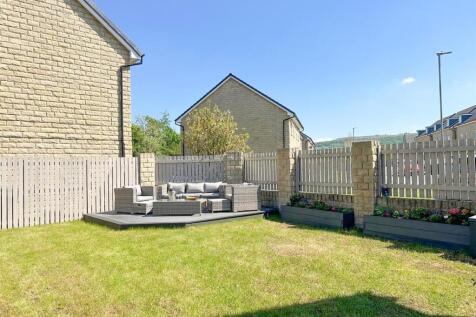 Three bed detached property, Silsden 24