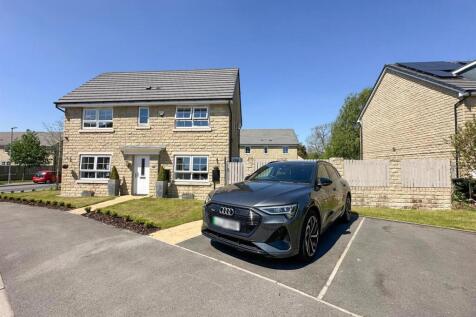 Three bed detached property, Silsden 27