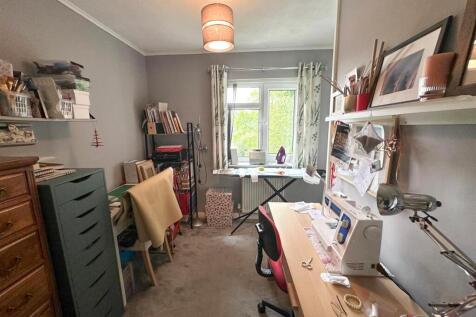 3 bed semi-detached property, Utley