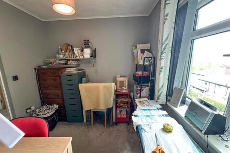 3 bed semi-detached property, Utley