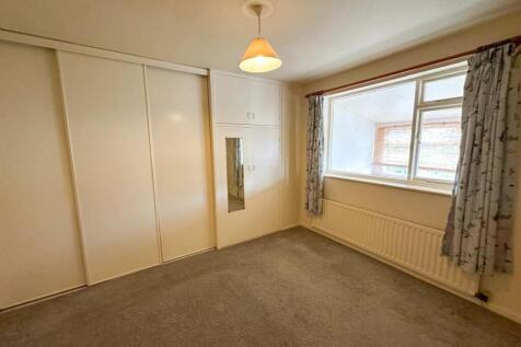 Two bed semi-detached bungalow, Silsden 7
