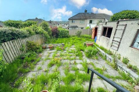 Two bed semi-detached bungalow, Silsden 13