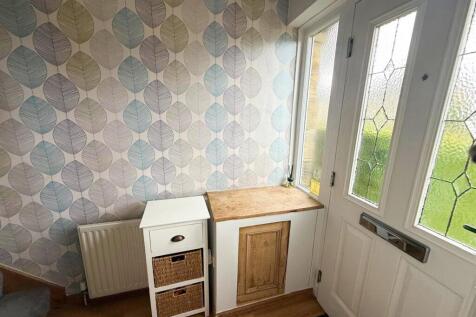 Three Bed Terraced Silsden (32).jpg