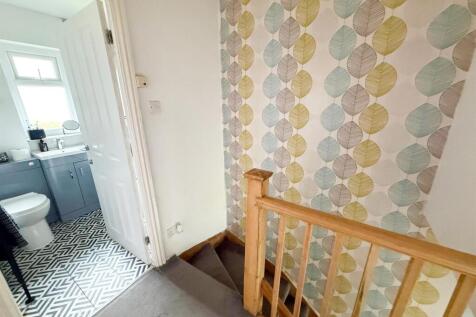Three Bed Terraced Silsden (12).jpg