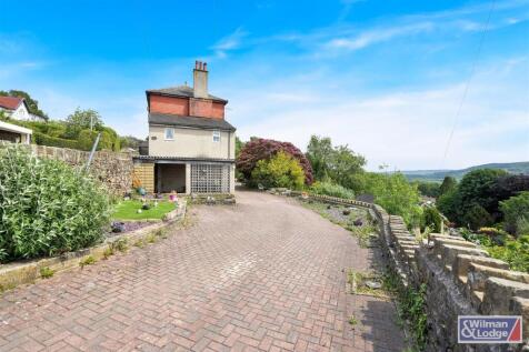 5 Bed Semi Detached property in Riddlesden