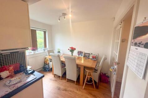 4 Bed Detached, Silsden
