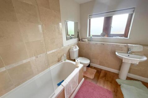 4 Bed Detached, Silsden