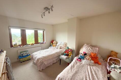 4 Bed Detached, Silsden
