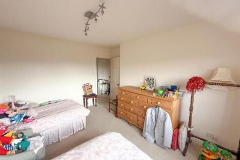 4 Bed Detached, Silsden