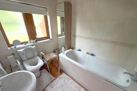 4 Bed Detached, Silsden