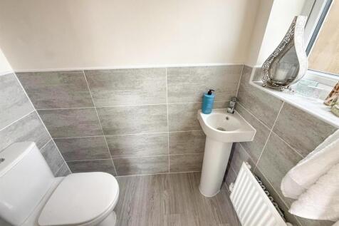 3 bed detached property, Silsden